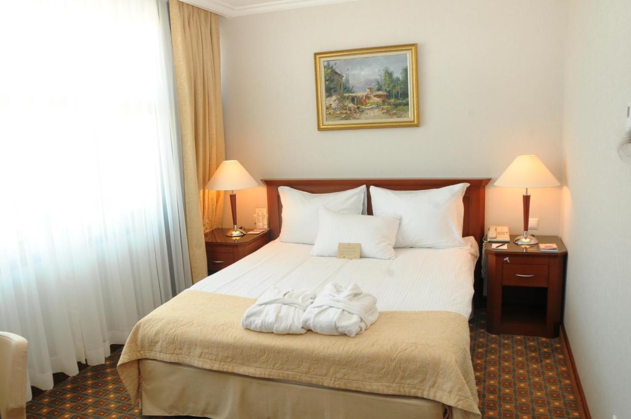 Hotel Midi Ankara Esterno foto